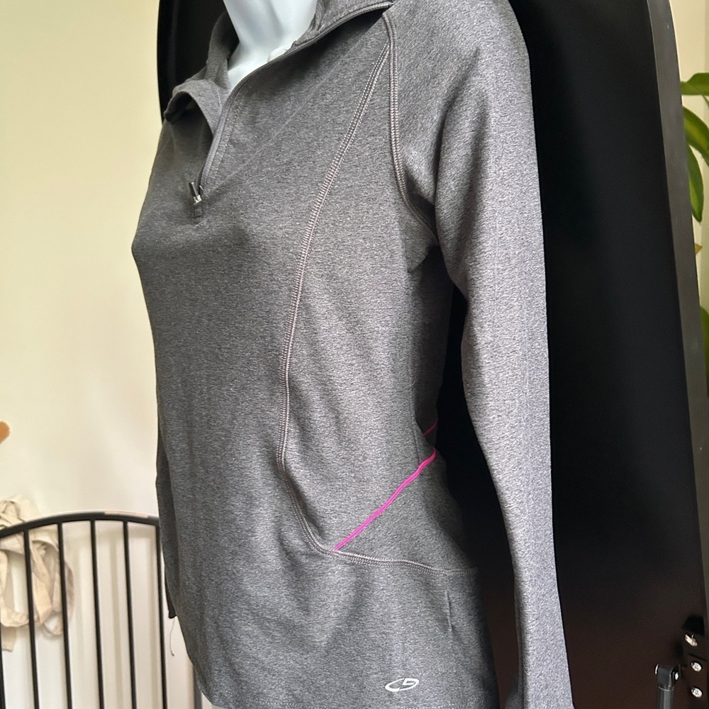 ✨3 for $18✨ Champion Women’s Athletic Gray Quarter-Zip Pullover - Picture 3 of 5